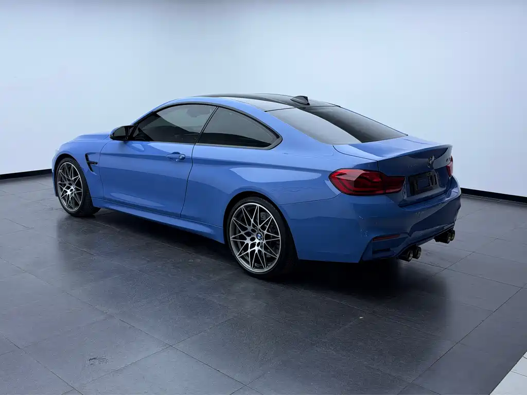 BMW M4 — фото 7
