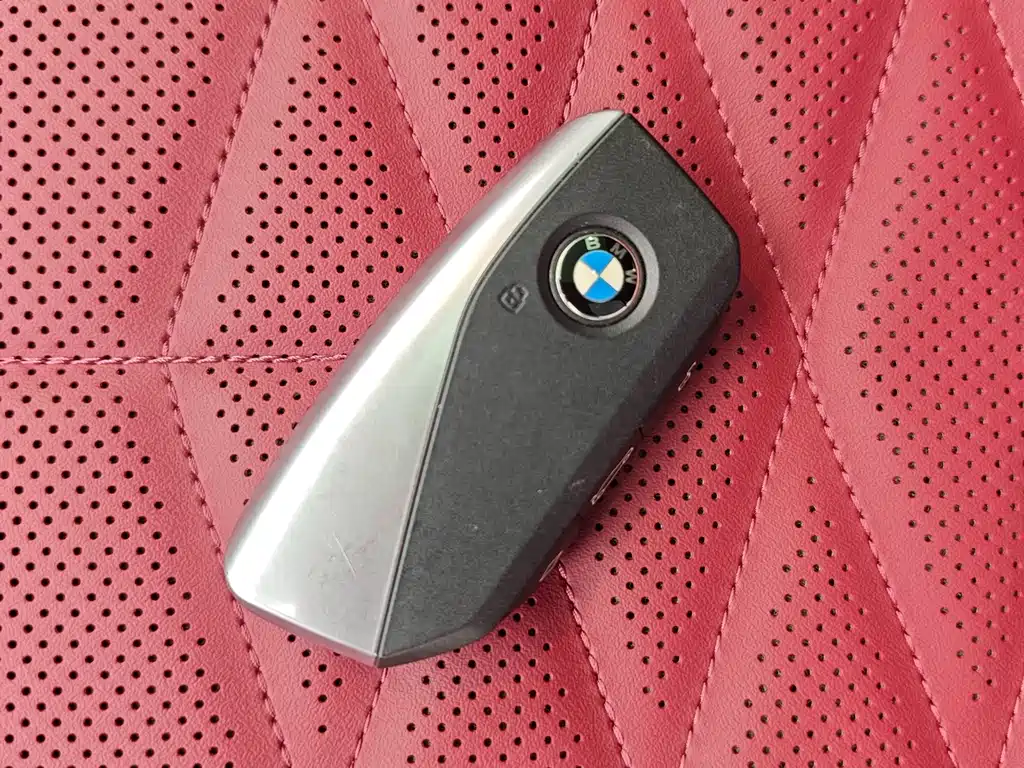 BMW 5 Series — фото 20