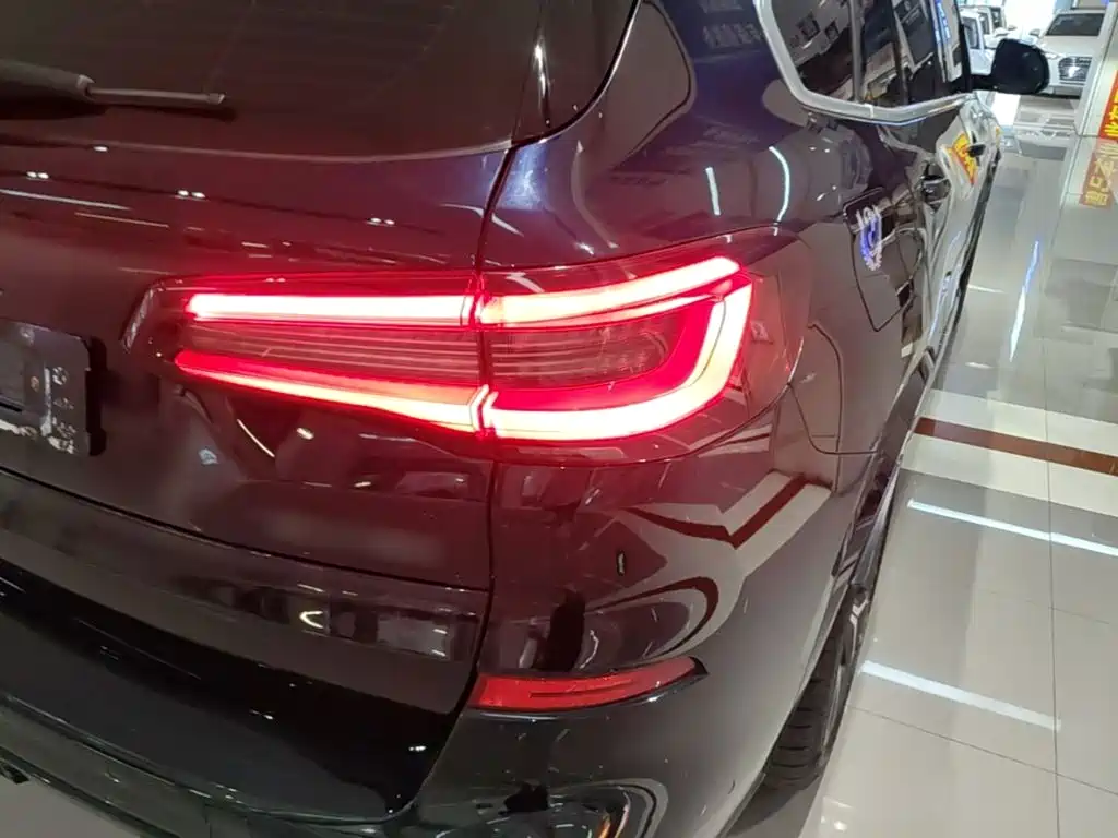 BMW X5 (Import) — фото 8