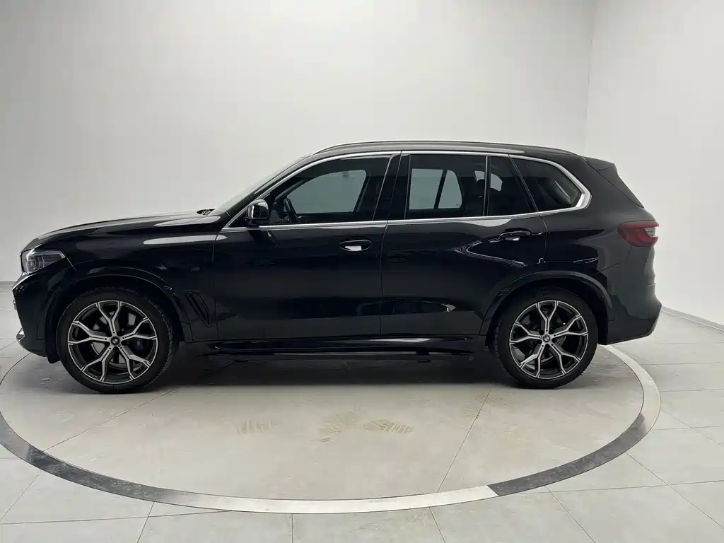 BMW X5 (Import) — фото 4
