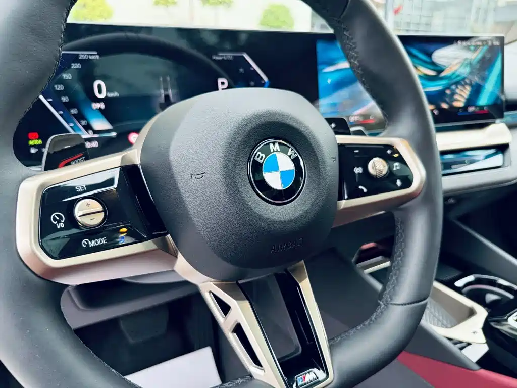 BMW 5 Series — фото 10