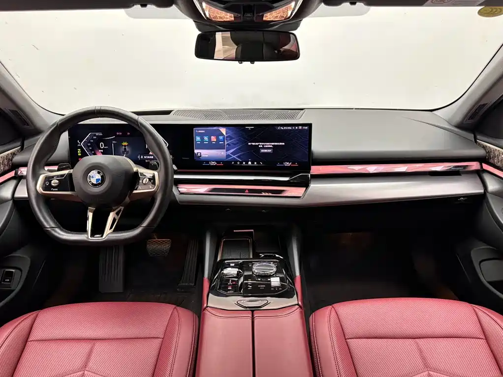 BMW 5 Series — фото 10
