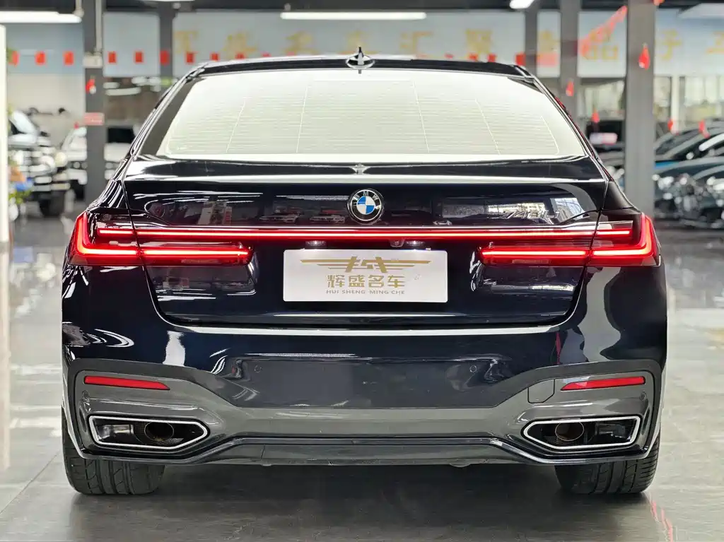 BMW 7 Series — фото 4