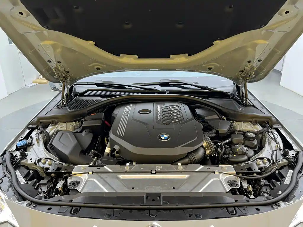 BMW M240i — фото 10