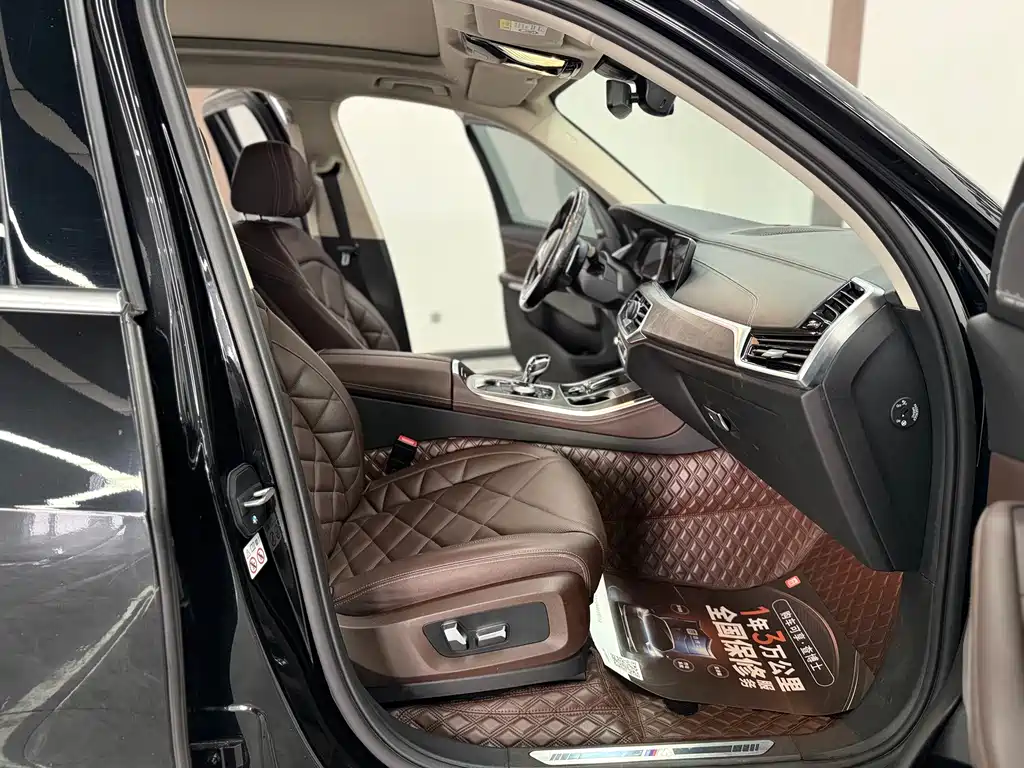 BMW X5 — фото 22