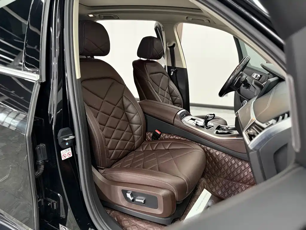 BMW X5 — фото 23