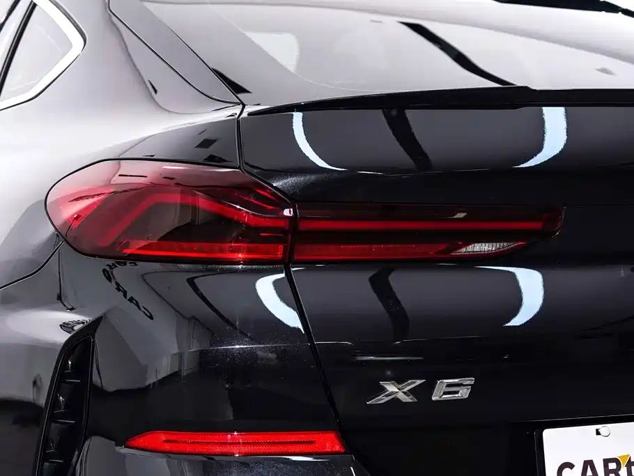 BMW X6 — фото 11
