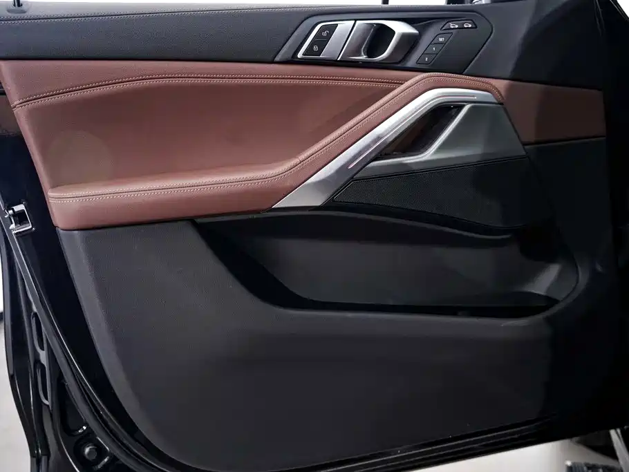 BMW X6 — фото 17