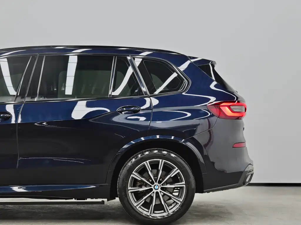 BMW X5 — фото 21