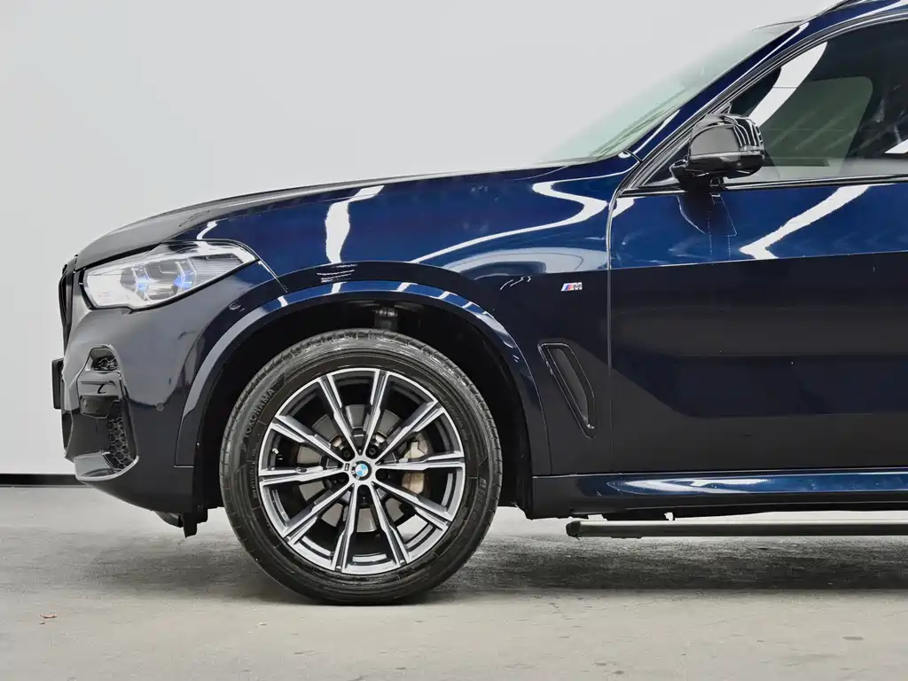 BMW X5 — фото 23