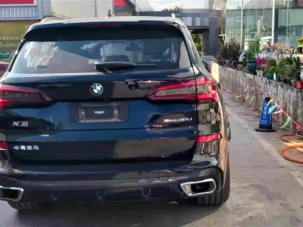 BMW X5 — фото 2