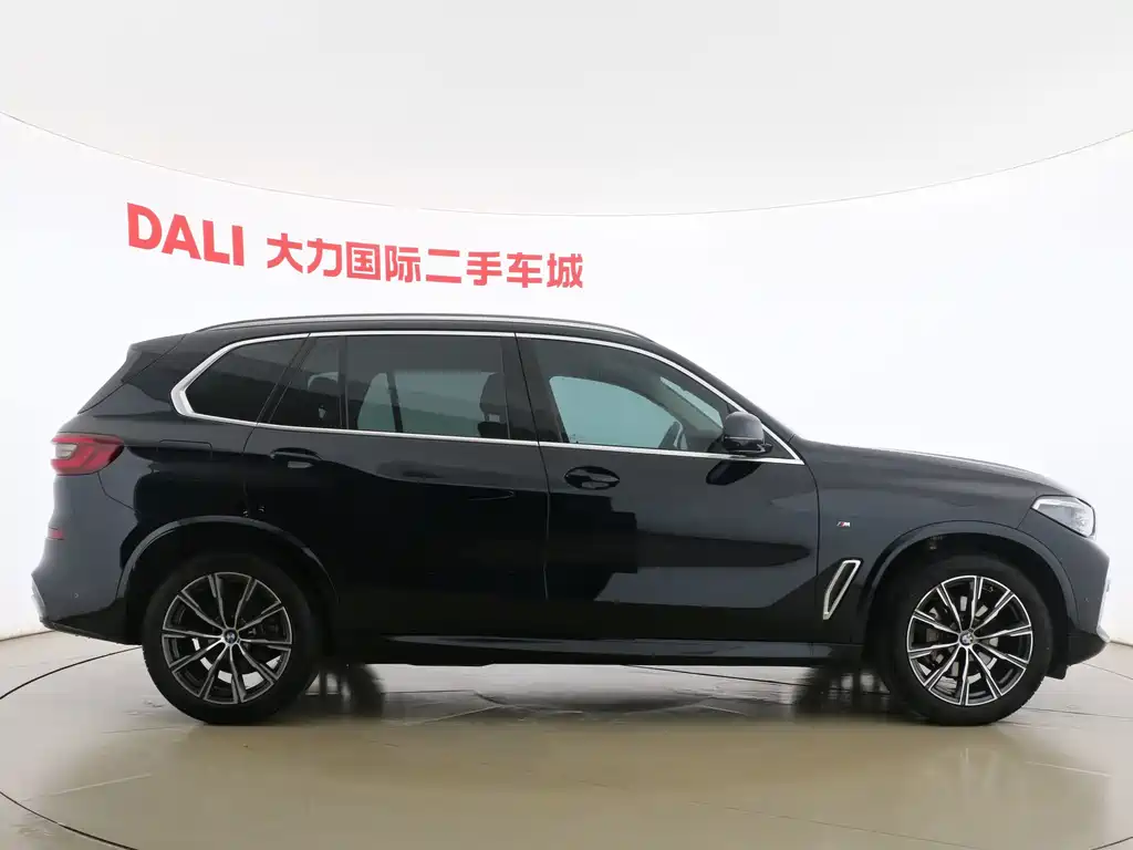 BMW X5 — фото 13