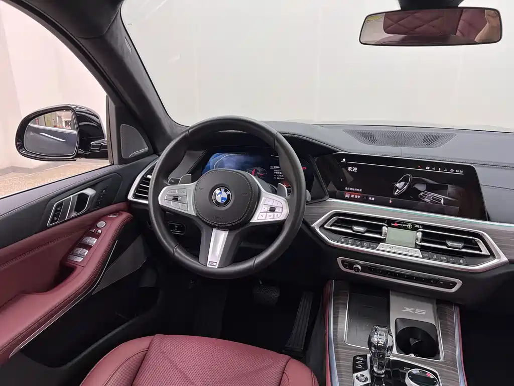 BMW X5 — фото 14