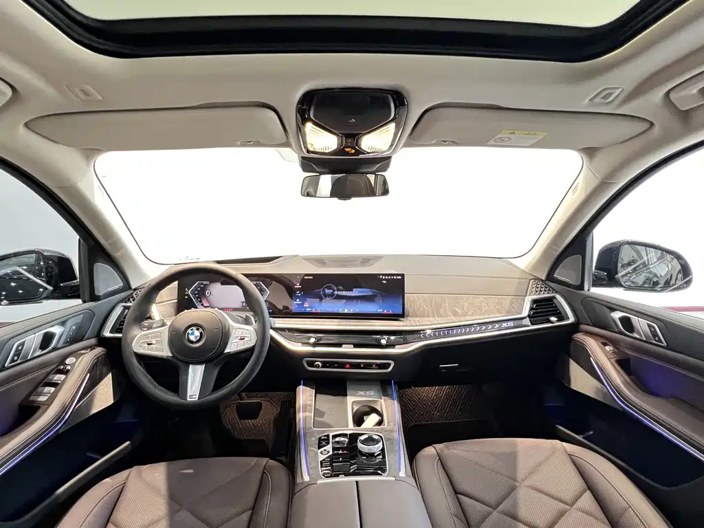 BMW X5 — фото 10