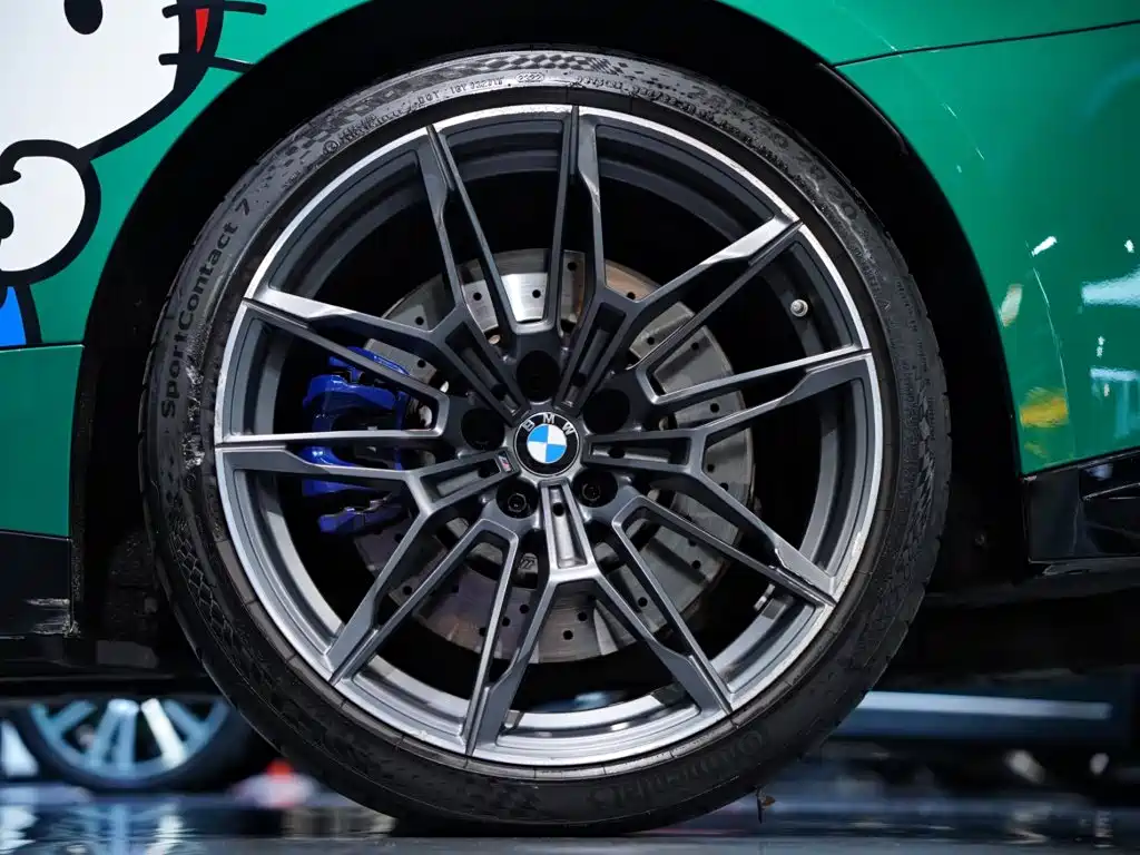 BMW M4 — фото 2