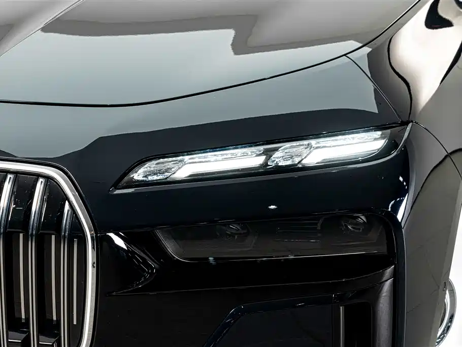 BMW 7 Series — фото 4