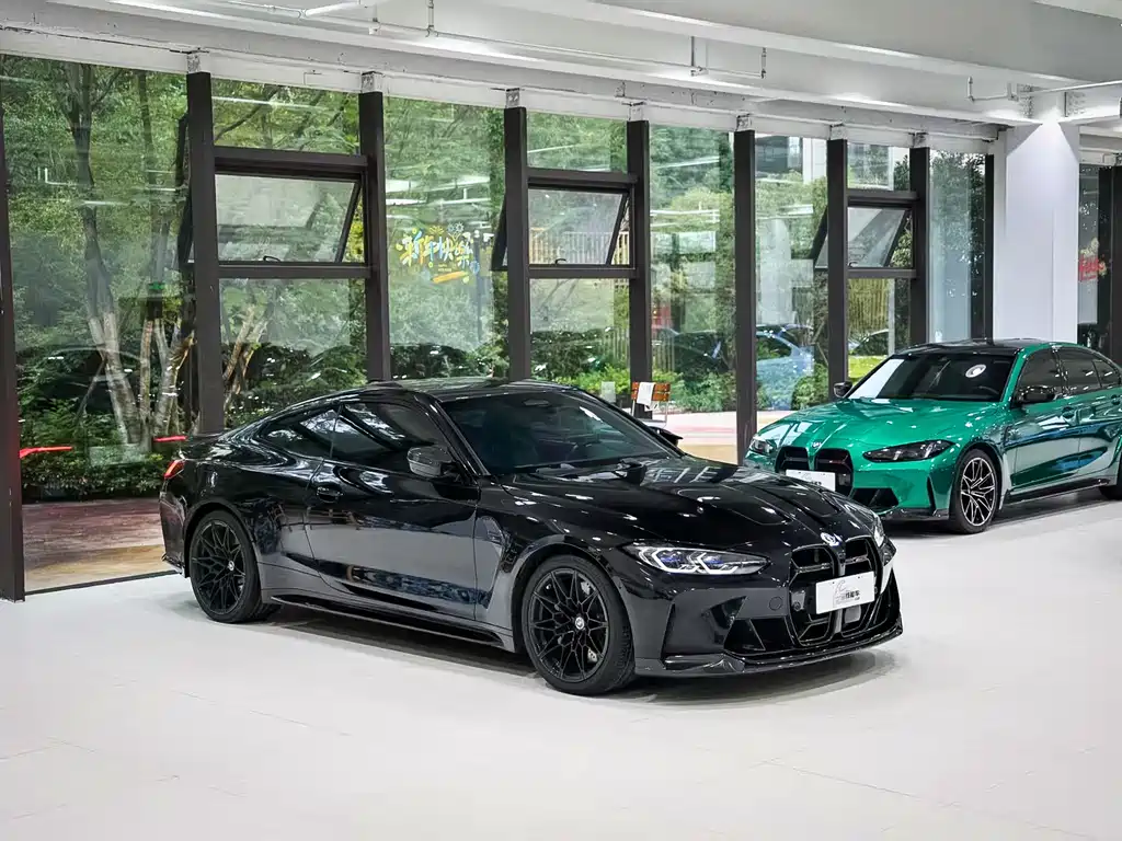 BMW M4 — фото 4
