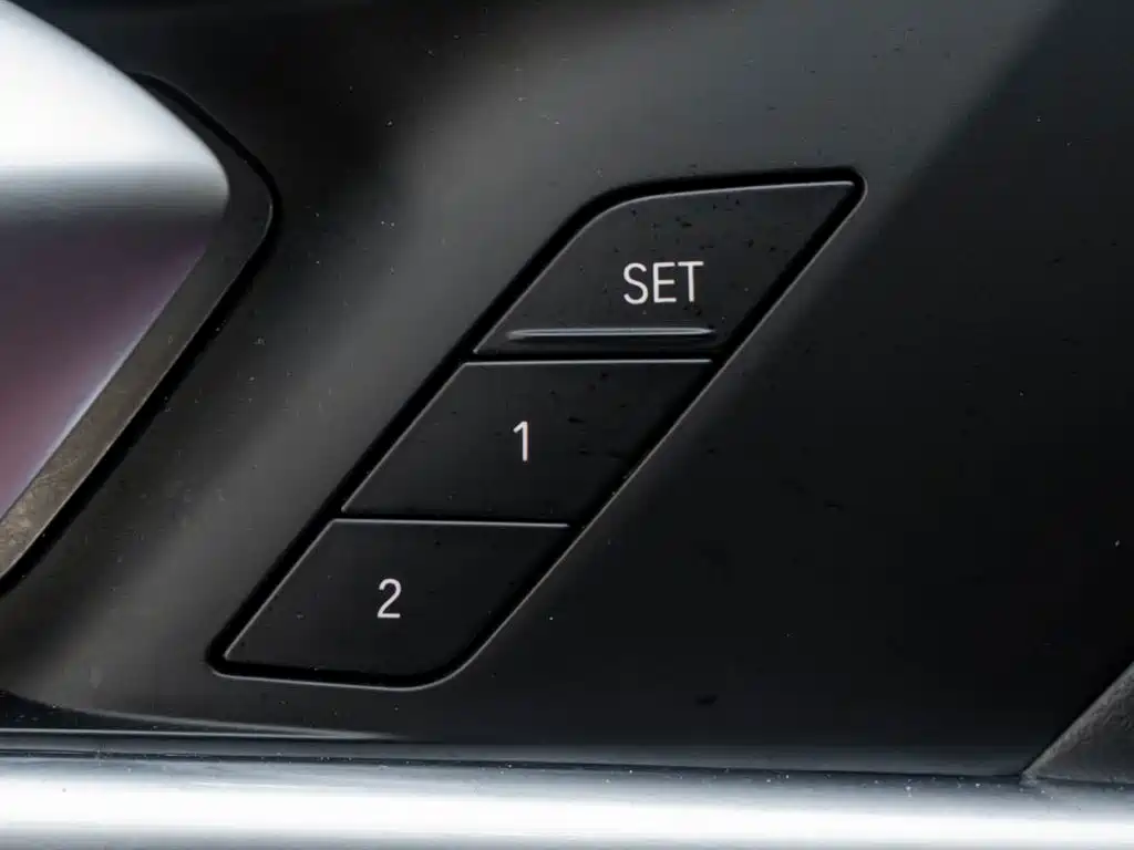 BMW X5 — фото 23