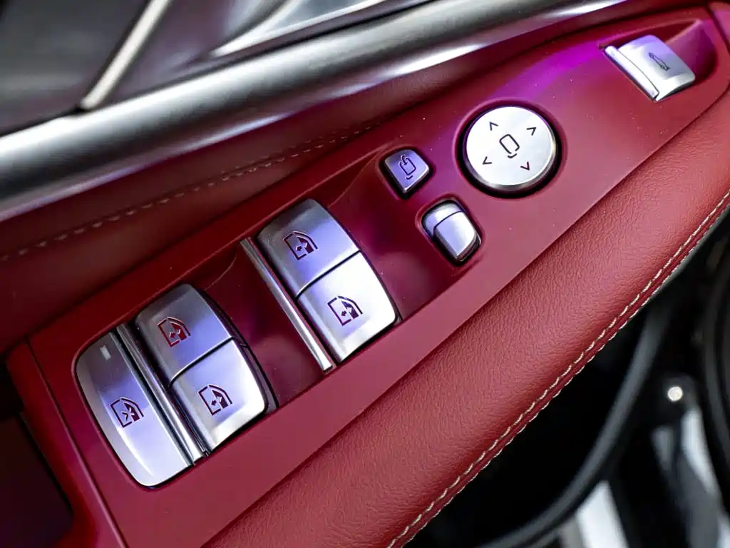BMW X5 — фото 24