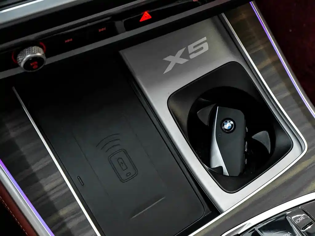 BMW X5 — фото 20