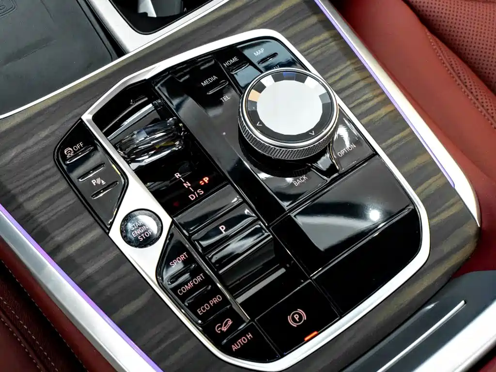 BMW X5 — фото 21