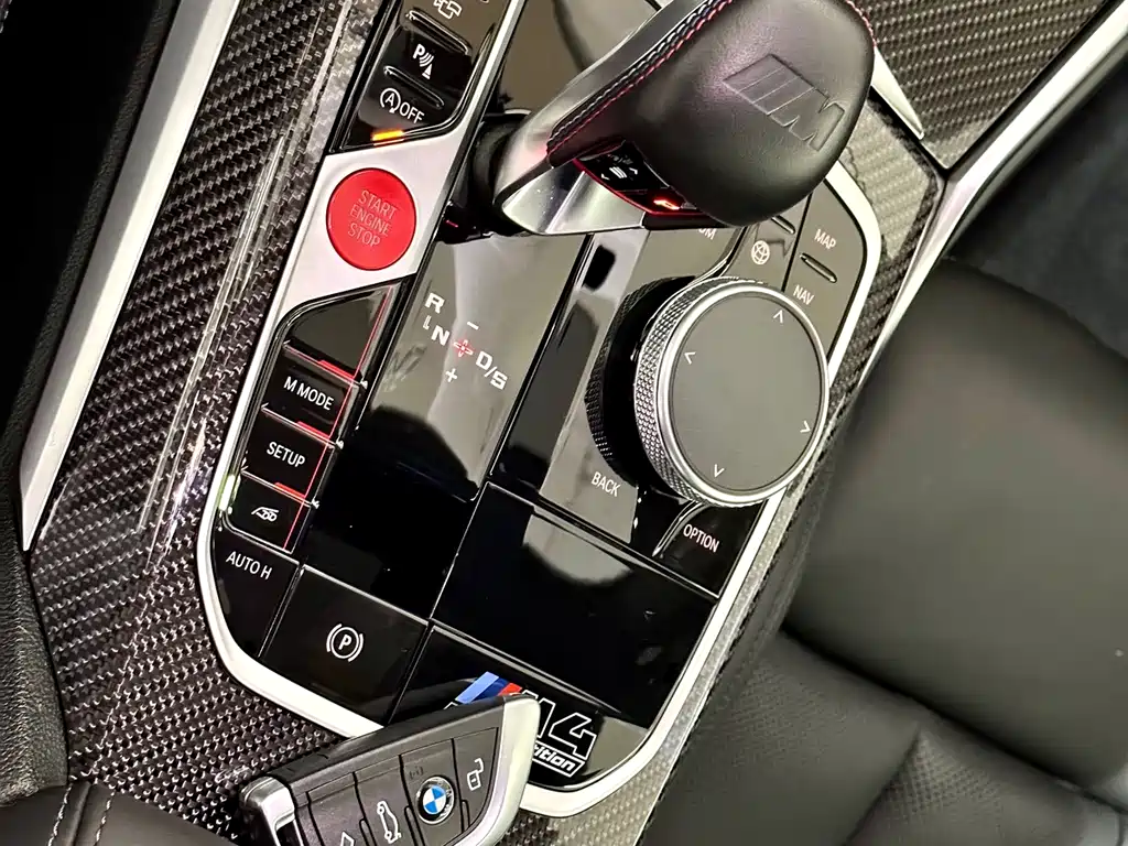 BMW M4 — фото 10