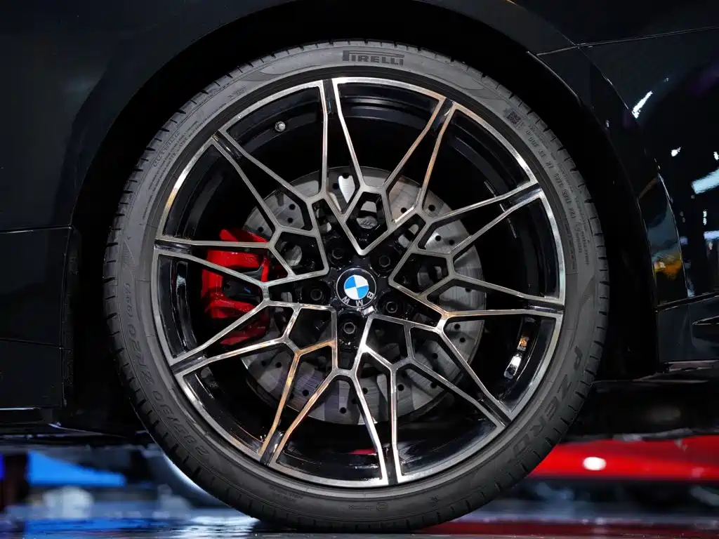 BMW M4 — фото 9