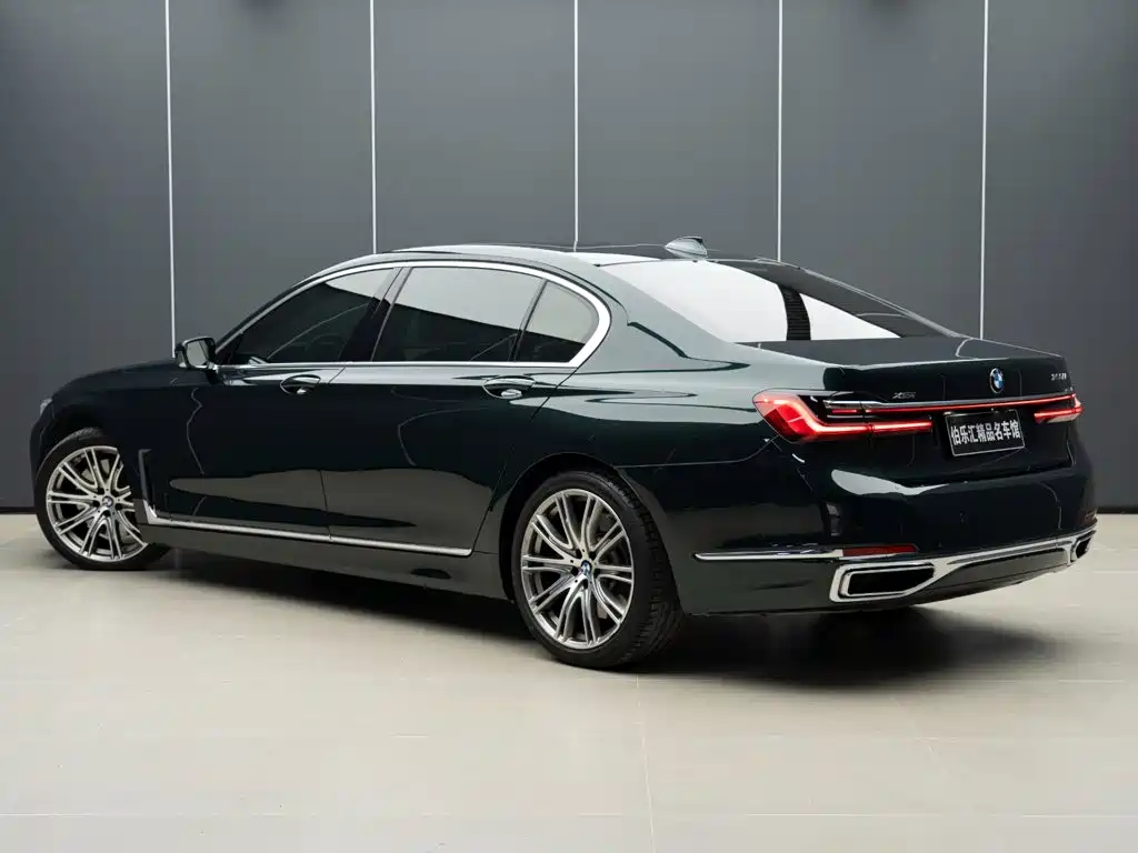 BMW 7 Series — фото 4