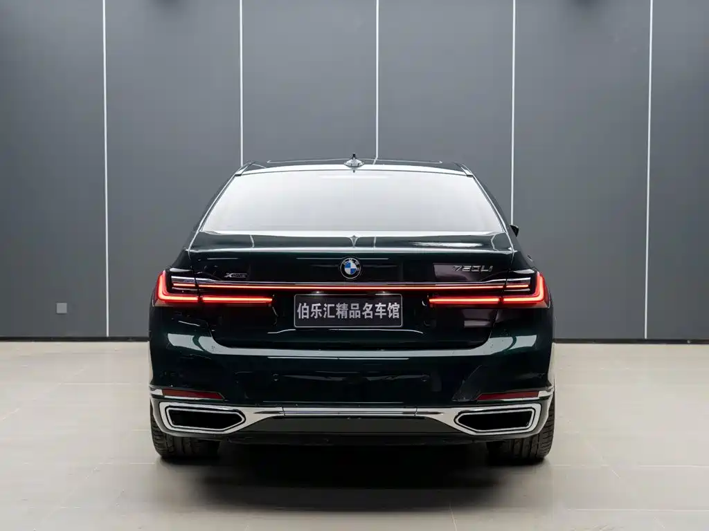 BMW 7 Series — фото 6