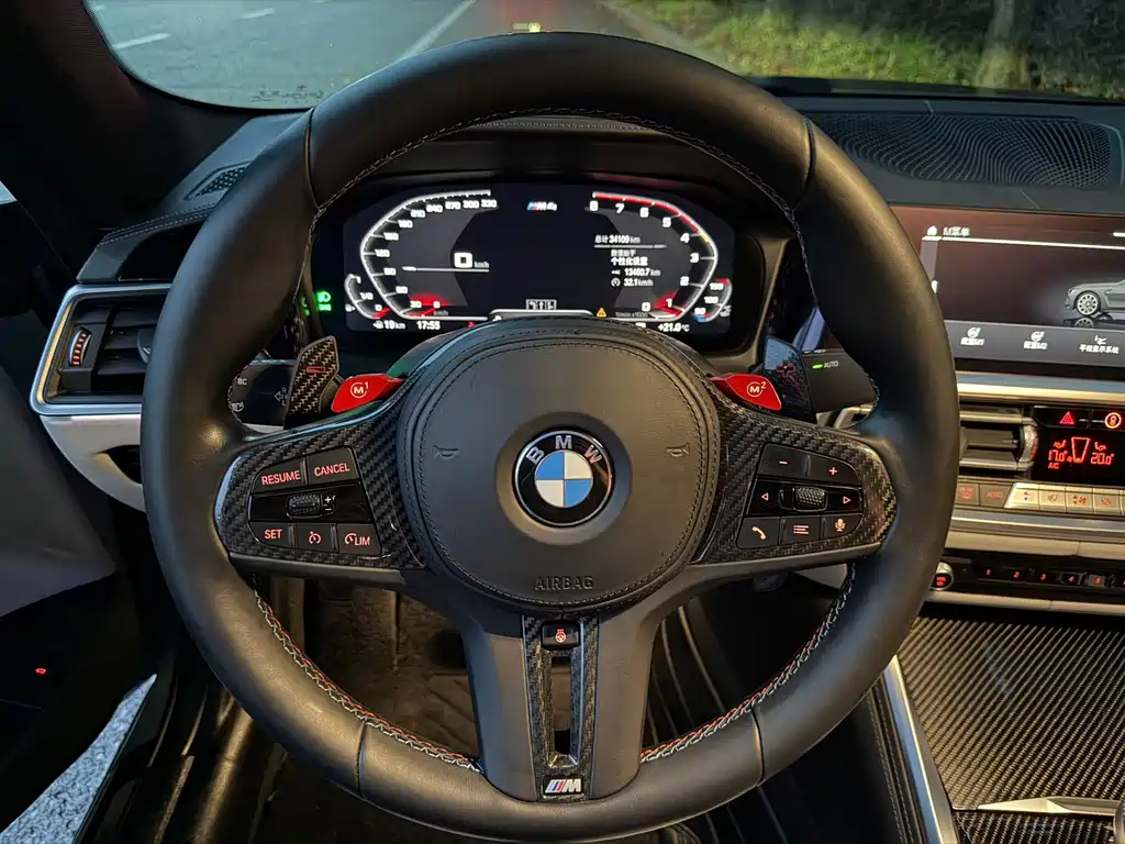 BMW M4 — фото 10