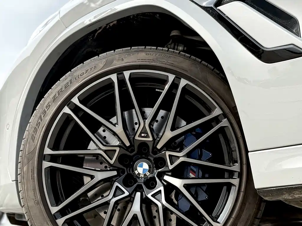 BMW X6 M — фото 20