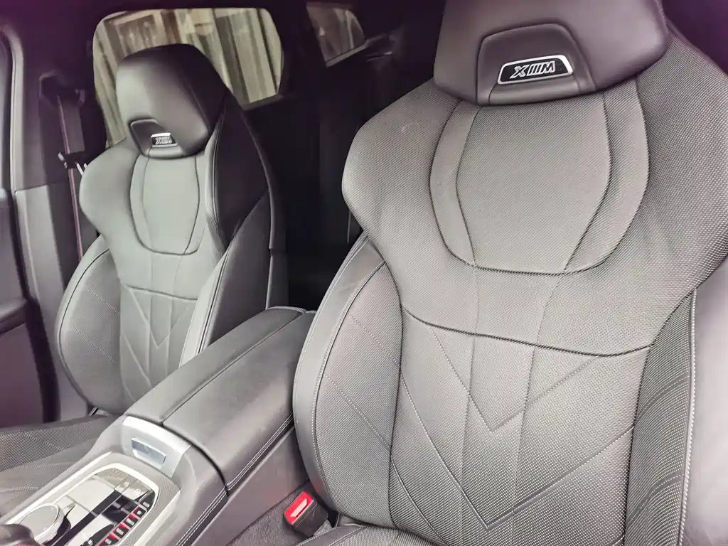 BMW XM — фото 20