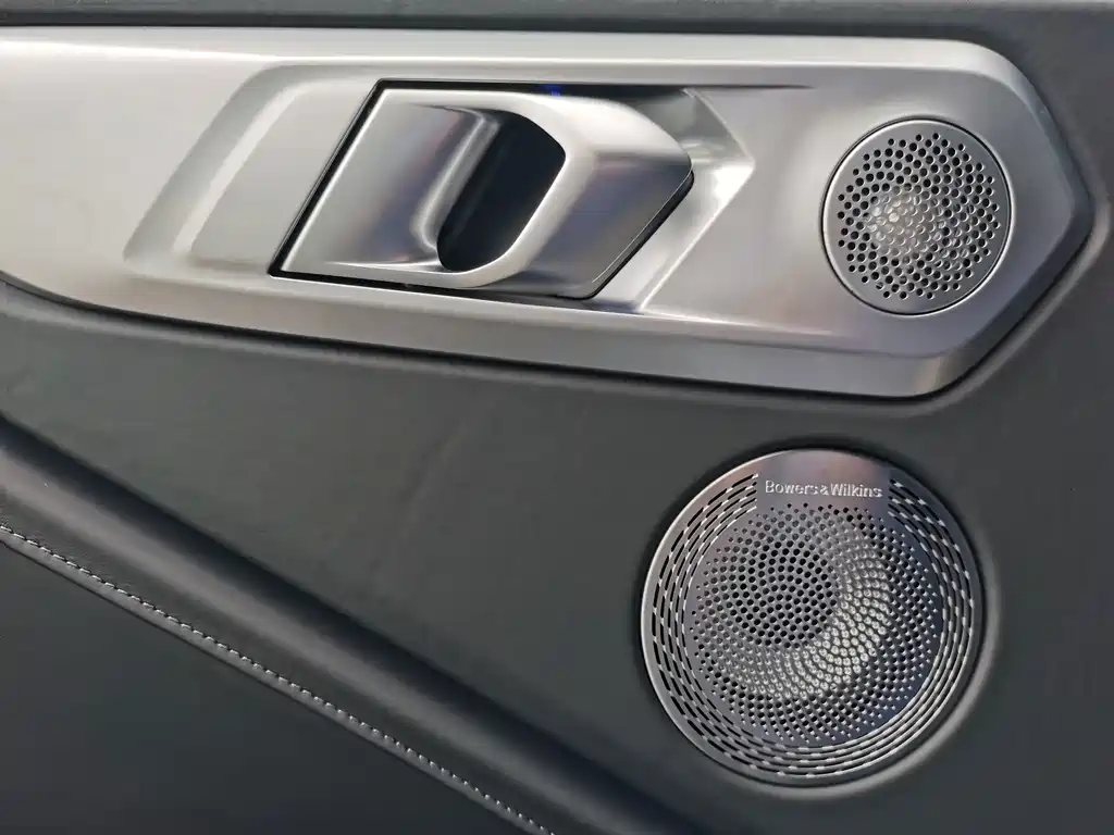BMW XM — фото 24