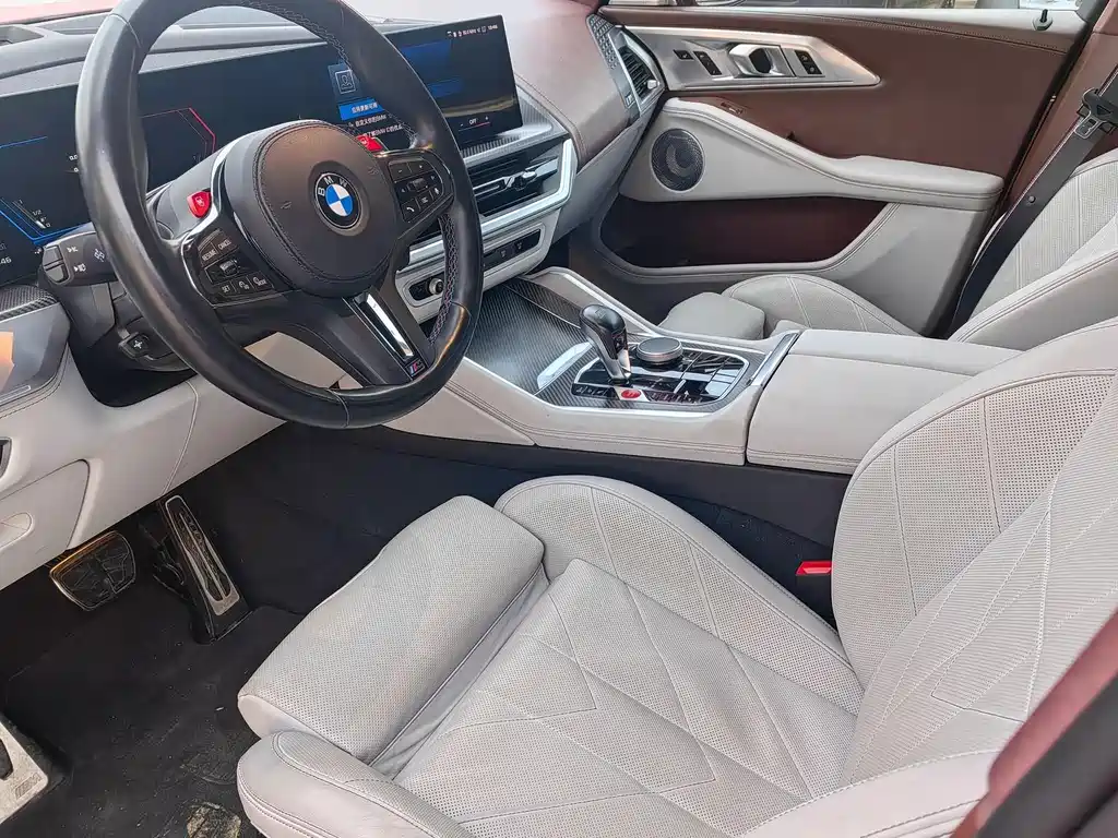 BMW XM — фото 10
