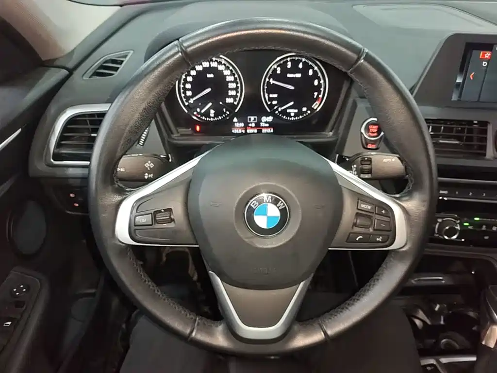 BMW 1 Series — фото 11