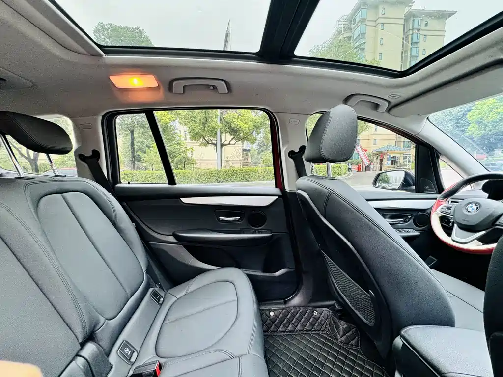 BMW 2 Series Gran Tourer — фото 13