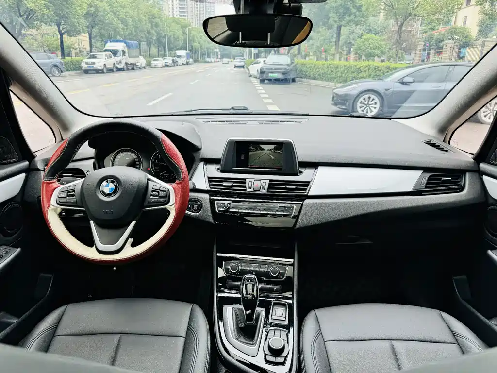 BMW 2 Series Gran Tourer — фото 17