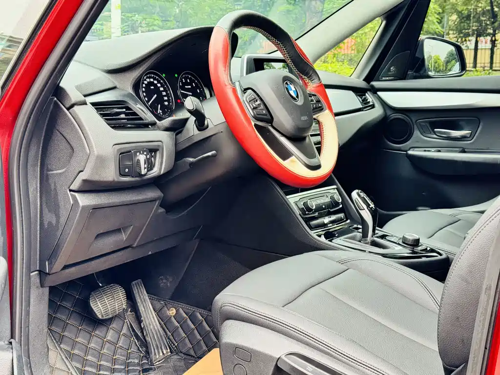 BMW 2 Series Gran Tourer — фото 10
