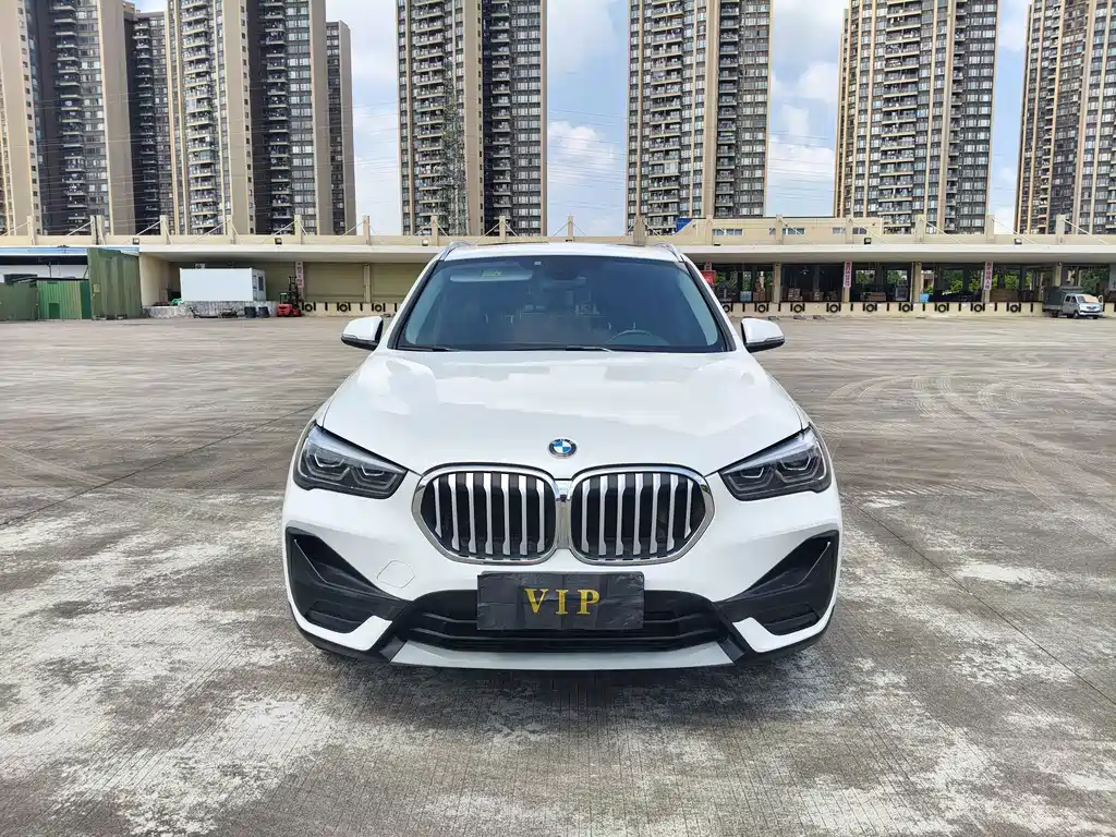 BMW X1 — фото 2