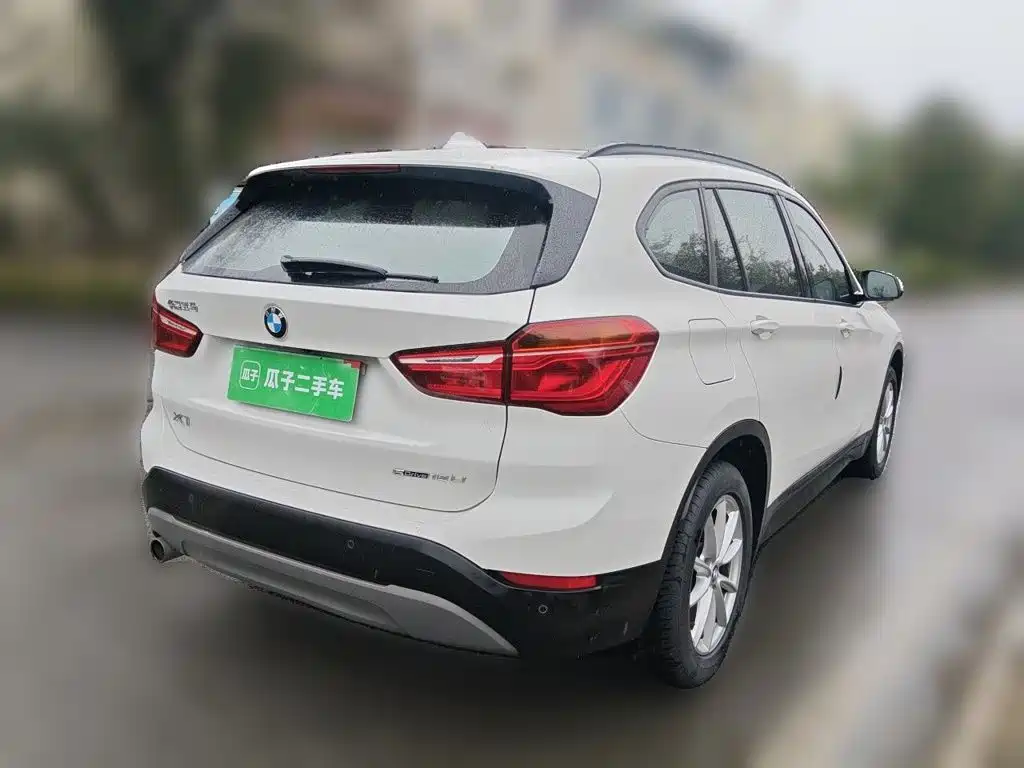 BMW X1 — фото 4