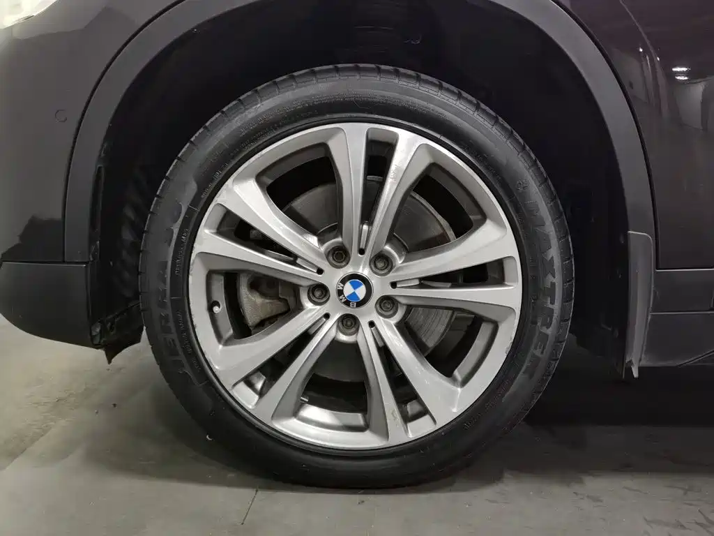 BMW X1 — фото 17