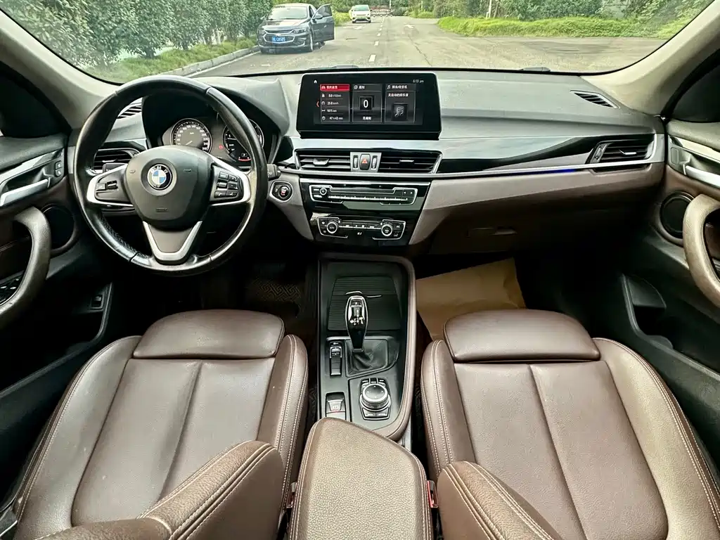 BMW X1 — фото 11