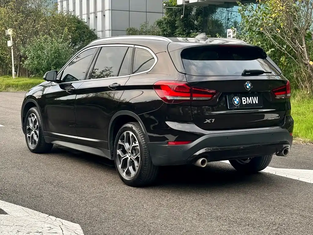 BMW X1 — фото 7