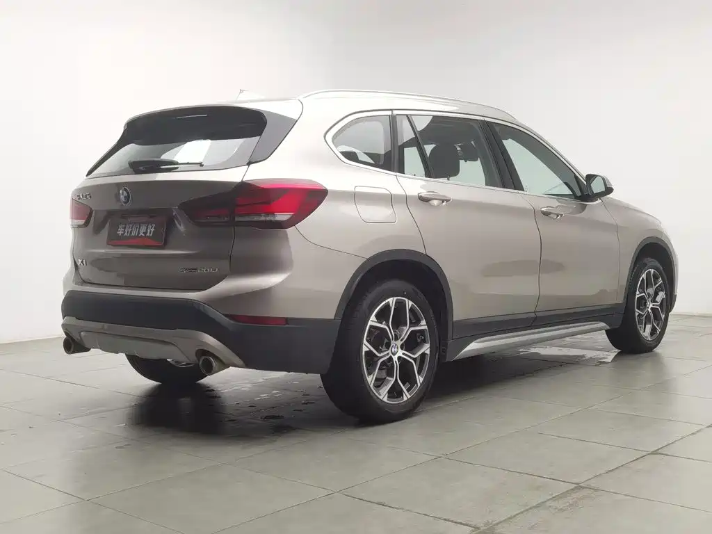 BMW X1 — фото 2