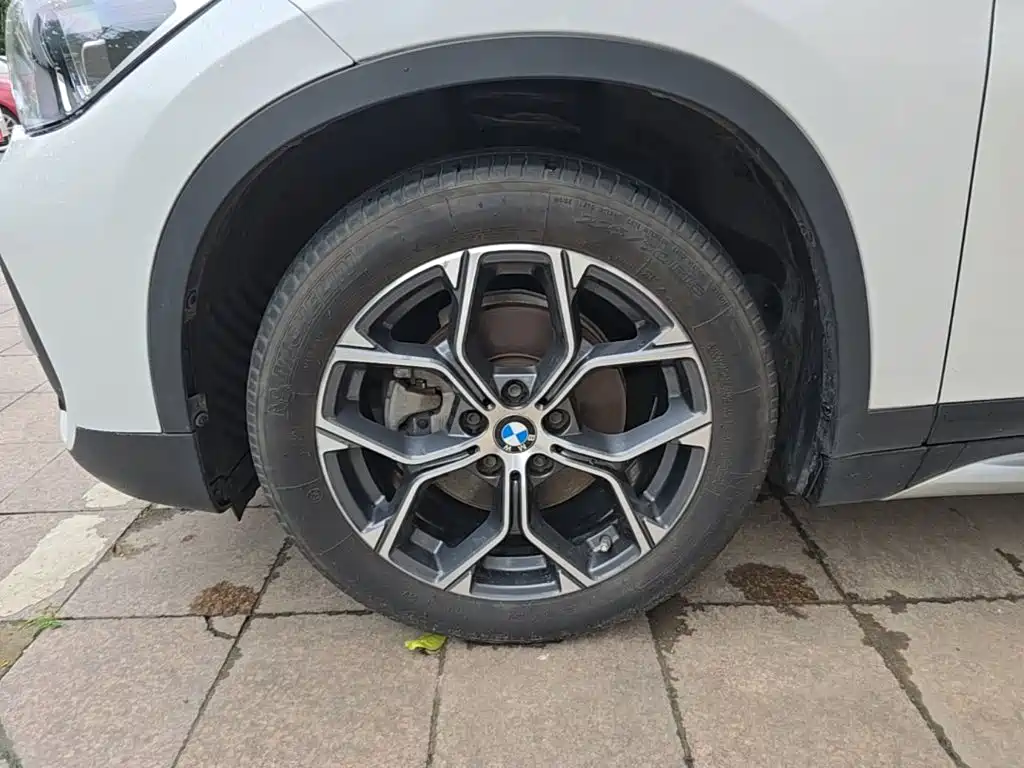 BMW X1 — фото 23