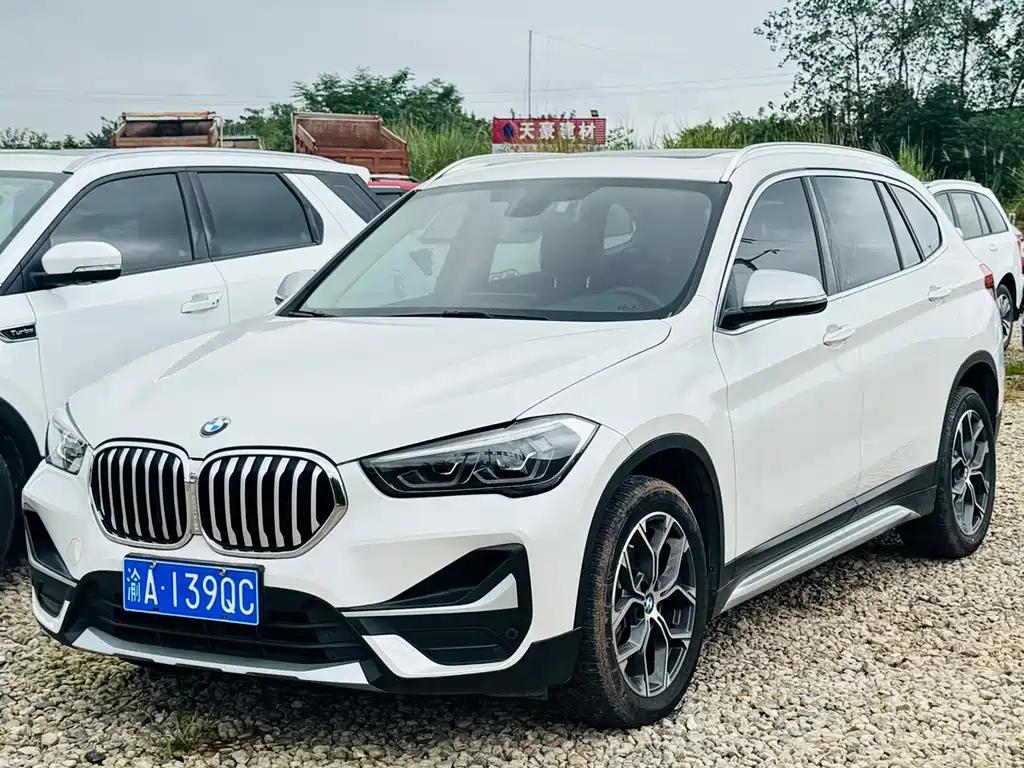 BMW X1 — фото 3