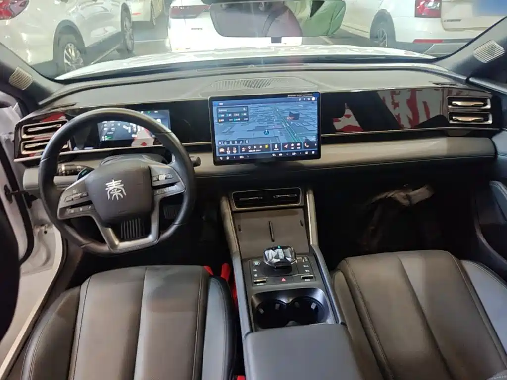 BYD Qin L — фото 10