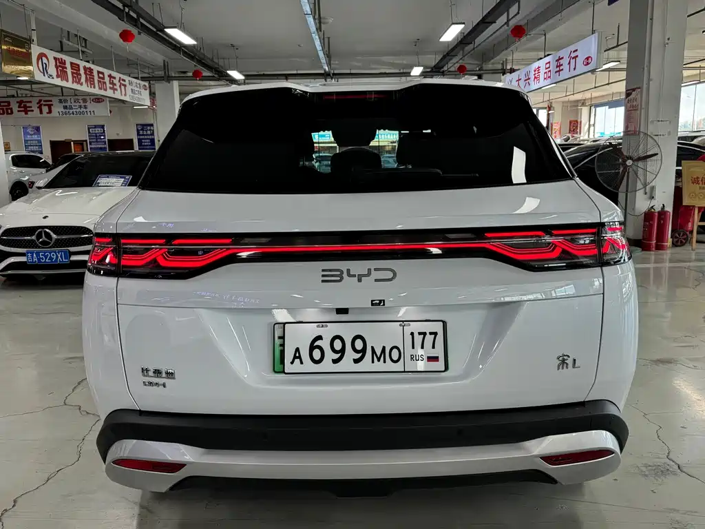 BYD L DM-i — фото 6