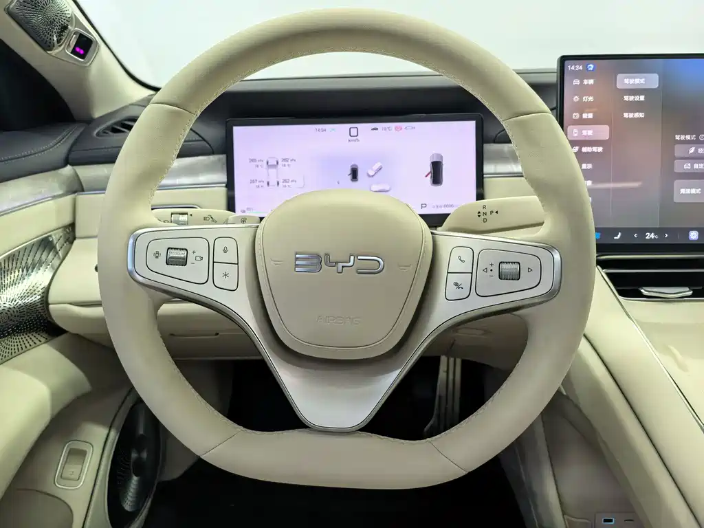 BYD Seal 08 — фото 13