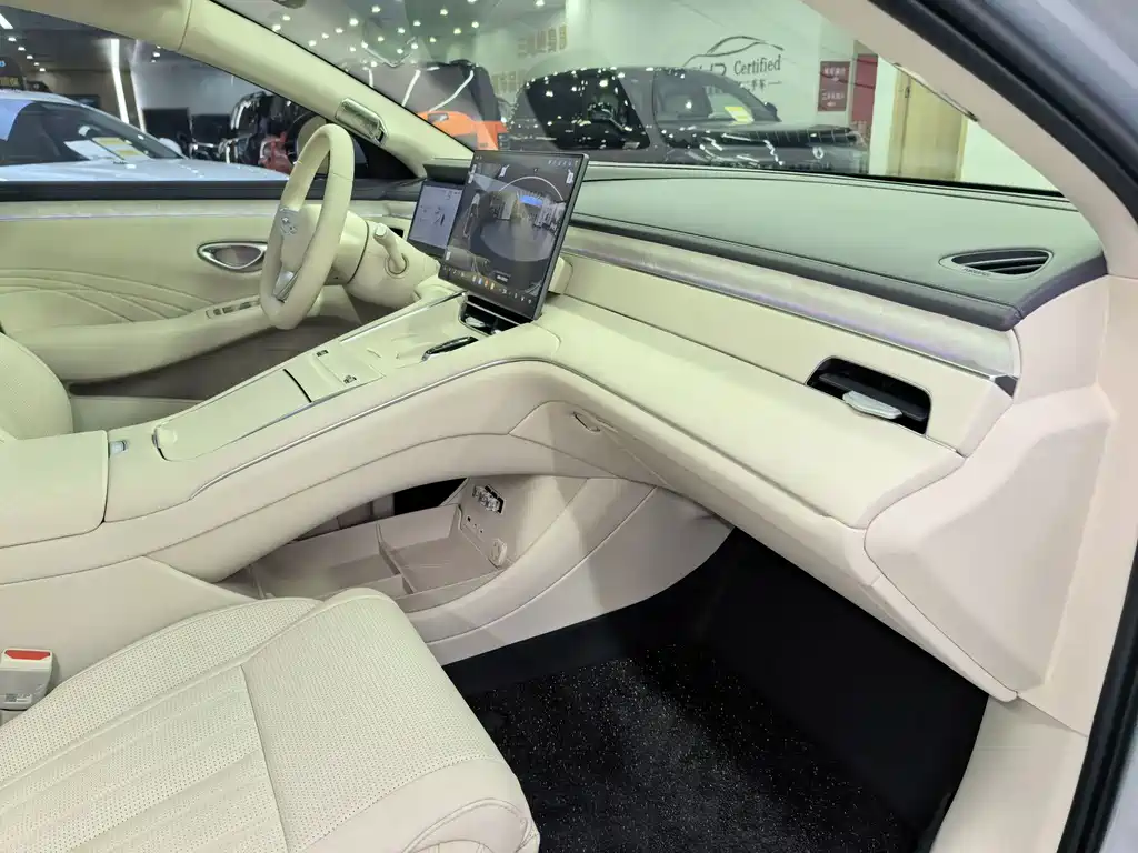 BYD Seal 08 — фото 18